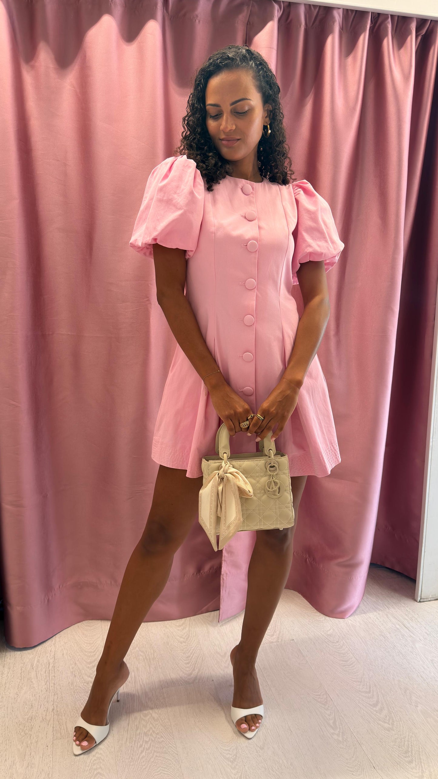 Robe Valentina